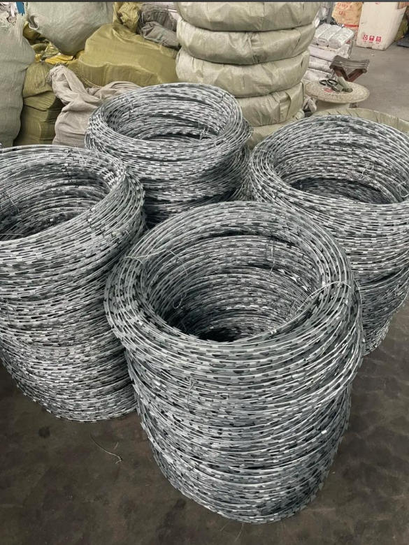 Руководство по установке ограждений из бритвенной проволоки